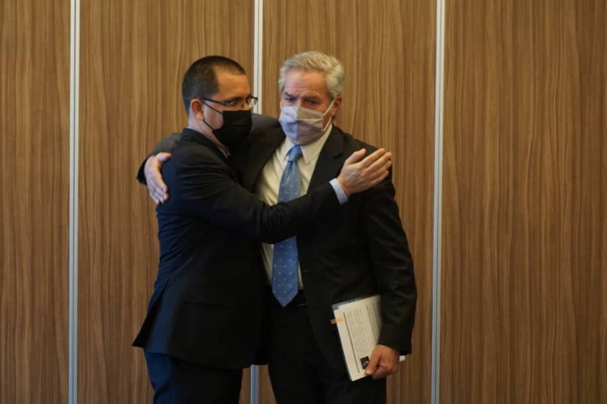 Los funcionarios se reunieron en vísperas del encuentro de la Celac que se desarrollará este sábado; apenas días atrás, ONG denunciaron al gobierno de Nicolás Maduro por el presunto asesinato de 825 personas en el primer semestre de 2021