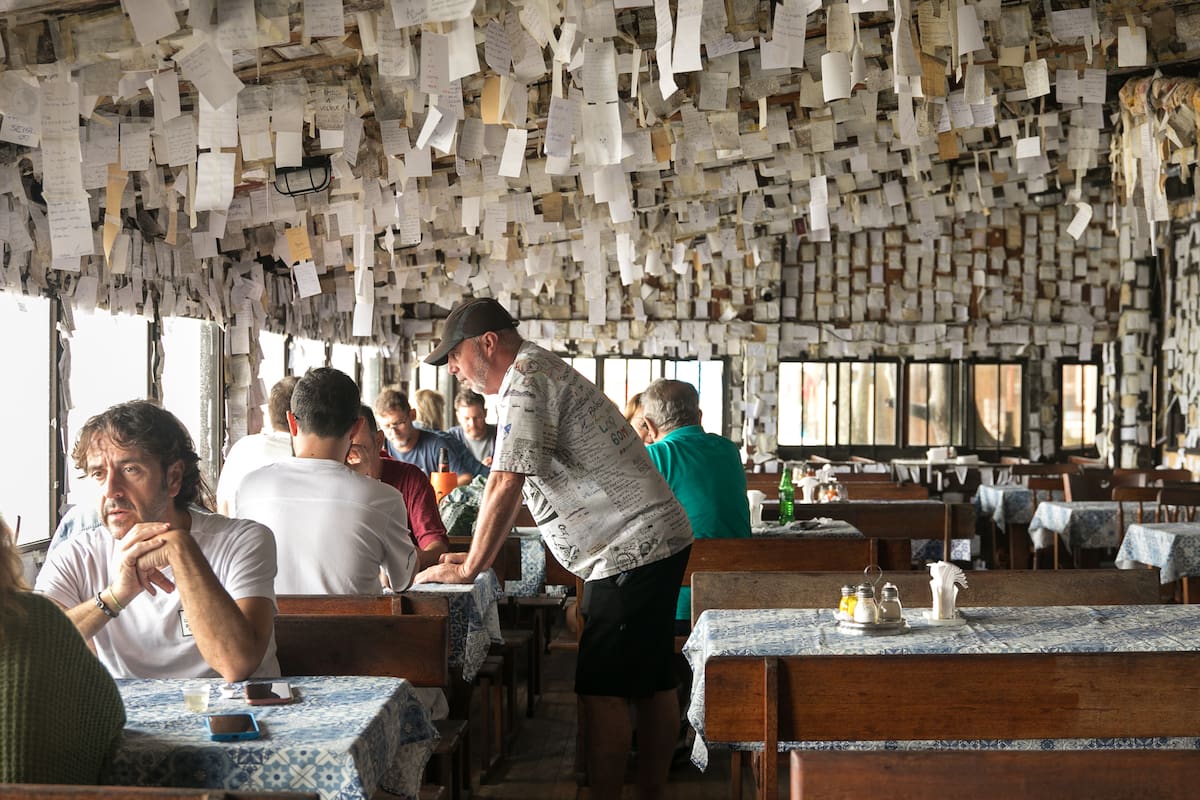 El Bar do Arante recibe visitantes de todas partes del mundo.