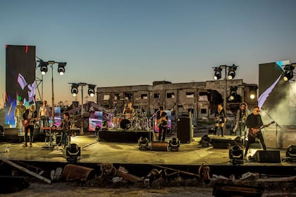 Los Fundamentalistas del Aire Acondicionado, la banda del Indio Solari realizó un concierto en Epecuén como también lo hizo Abel Pintos