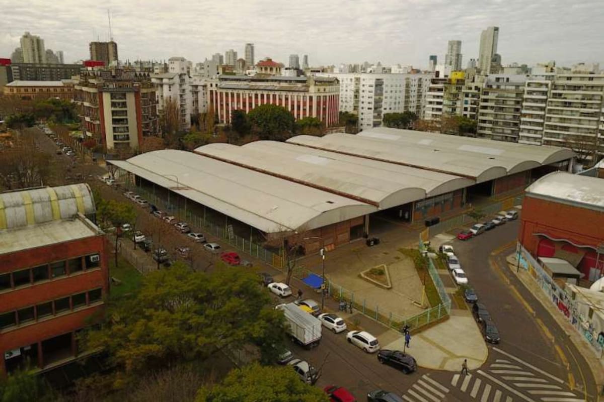 Los galpones de El Dorrego, un espacio ferial que antes fue mercado