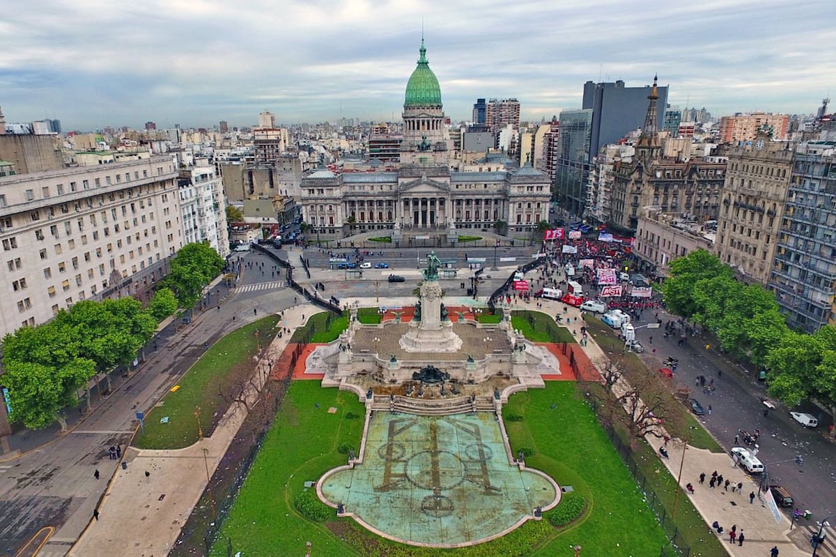 Los gastos del Estado nacional deben ser autorizados por una ley del Congreso Nacional