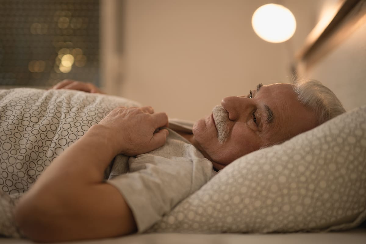 Los gastroenterólogos coinciden: estos son los alimentos que interfieren con el sueño profundo después de los 50