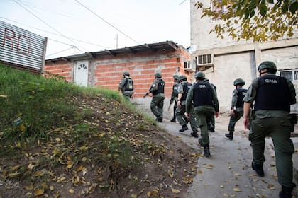 Los gendarmes en diciembre reciben el pago del aguinaldo