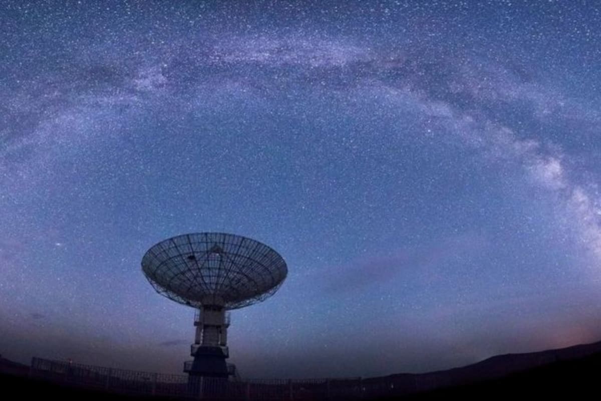 Los gigantescos arcos de galaxias, las estructuras más grandes del cosmos