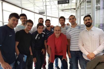 Los Gladiadores en la previa del sorteo del Panamericano