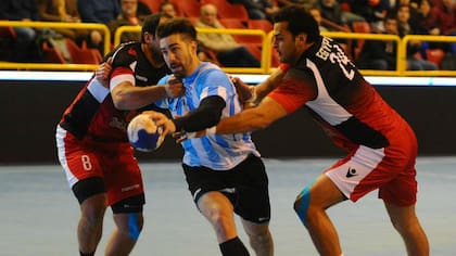 Los Gladiadores se despidieron con un triunfo
