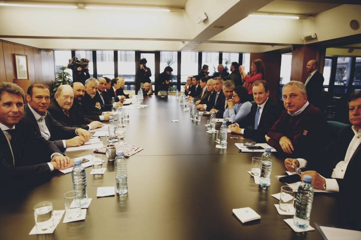 Los gobernadores de la oposición unificaron sus reclamos y advirtieron que las medidas fueron inconsultas