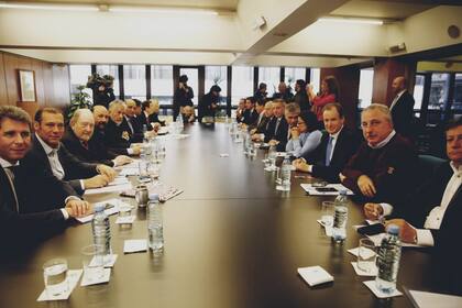 Los gobernadores de la oposición unificaron sus reclamos y advirtieron que las medidas fueron inconsultas