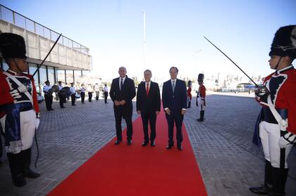 Los gobernadores de las tres provincias pusieron énfasis en el reclamo de "más federalismo".