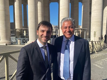 Los gobernadores Ignacio Torres (Chubut) y Rolando Figueroa (Neuquén) visitaron al Papa en el Vaticano
