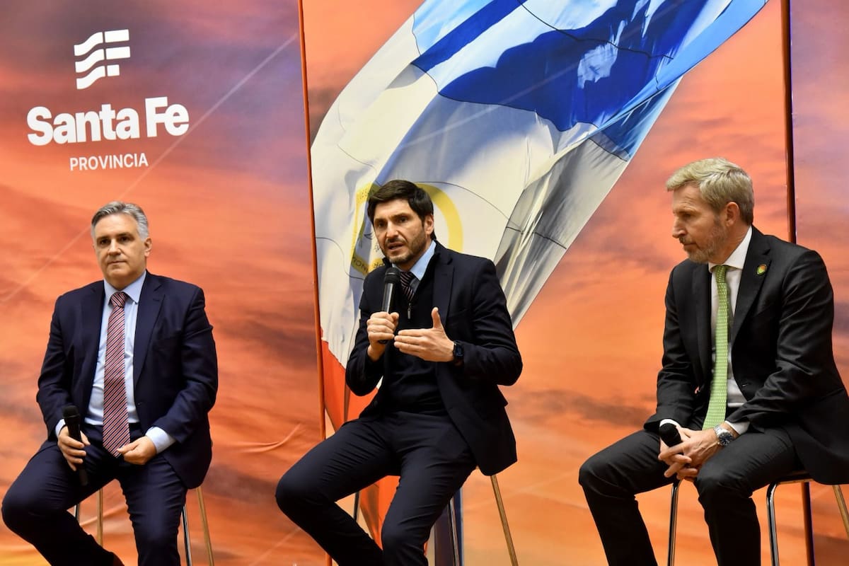 Los gobernadores Llaryora, Pullaro y Frigerio
