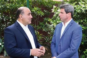 Los gobernadores Manzur y Uñac, ayer, en San Juan