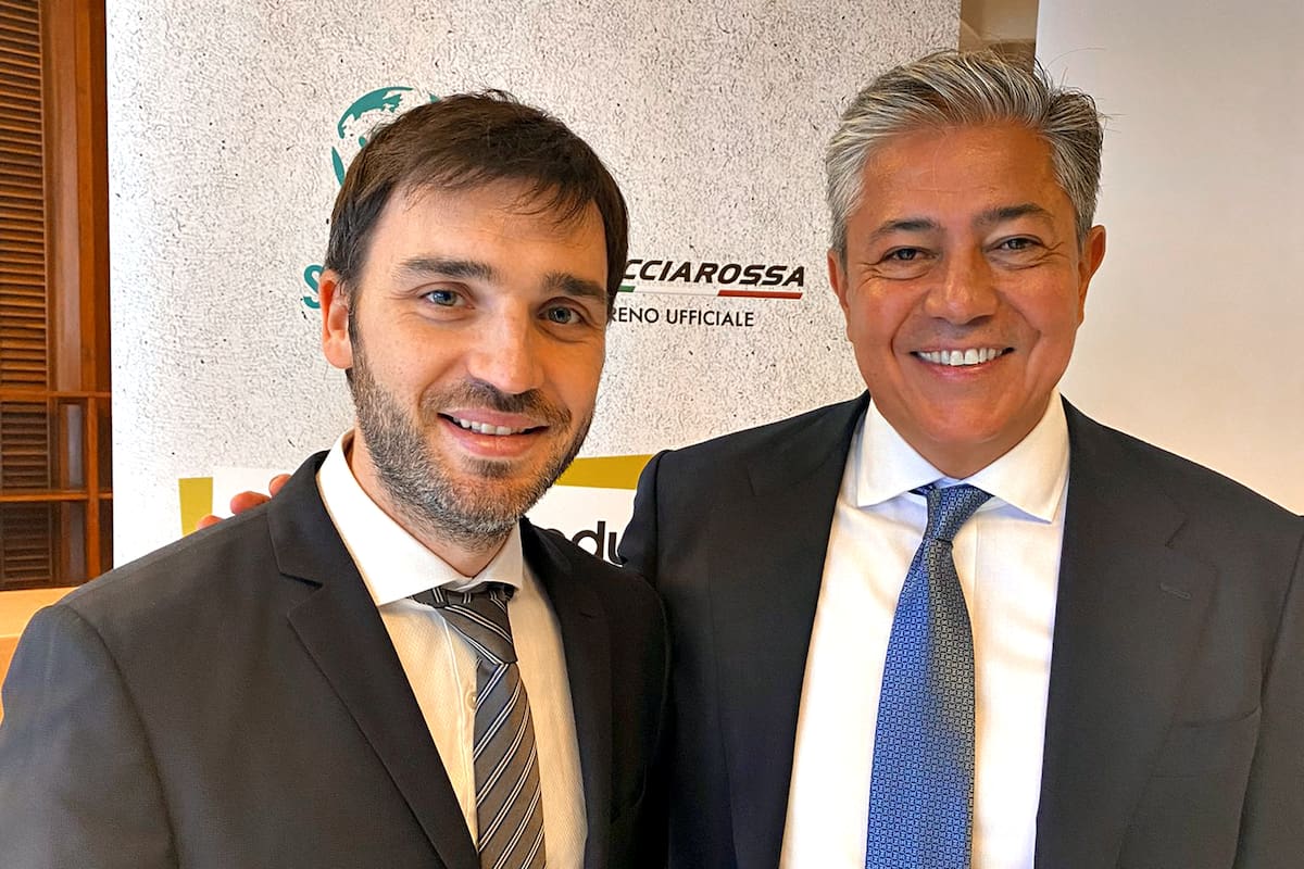 Los gobernadores Torres (Chubut) y Figueroa (Neuquén) en el Vaticano