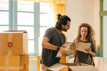 Los gobiernos de pueblos y ciudades pequeñas lanzan paquetes de beneficios para atraer a los trabajadores remotos