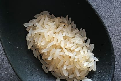 Los granos de arroz también se utilizan en el ritual
