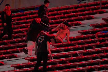 Los graves incidentes ayer en la cancha de Independiente