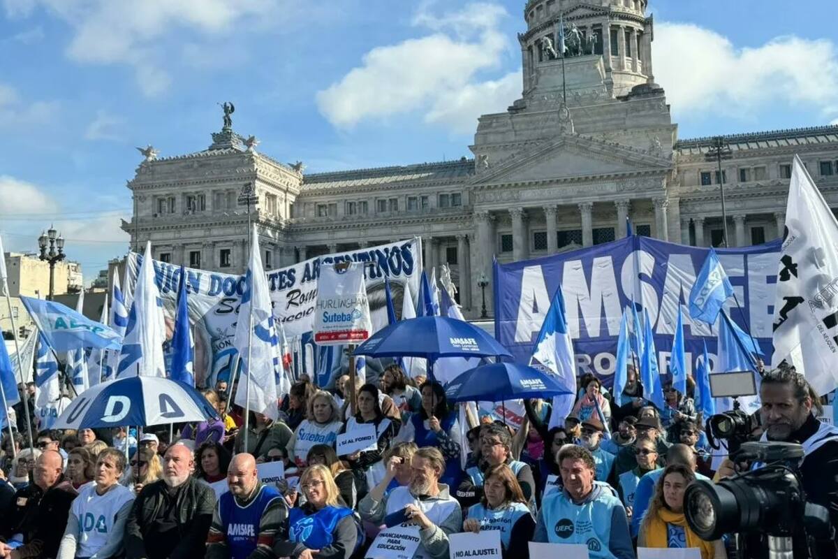 Los gremios universitarios convocan a un paro de 48 horas para el 11 y 12 de junio