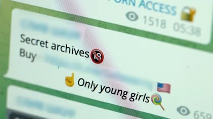 Los grupos difunden imágenes de miles de mujeres