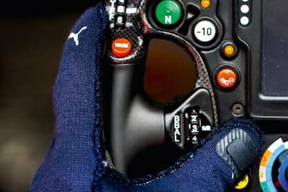 Los guantes biométricos que se emplearán en la Fórmula 1