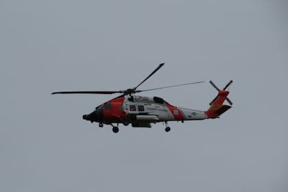 Los habitantes de Newport advirtieron el traslado del helicóptero de la Guardia Costera sin aviso previo
