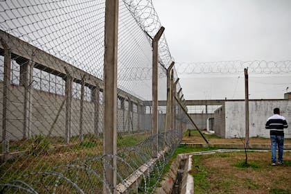 Los habitantes de Oliva piden que se anule la decisión de instalar allí una cárcel para mil internos