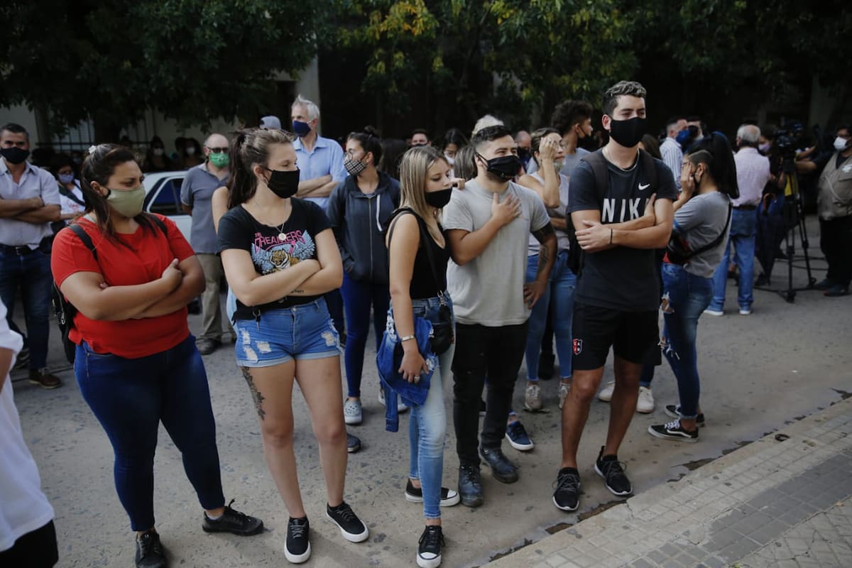 Los habitantes de Rojas quedaron conmovidos por el femicidio de Úrsula Bahillo