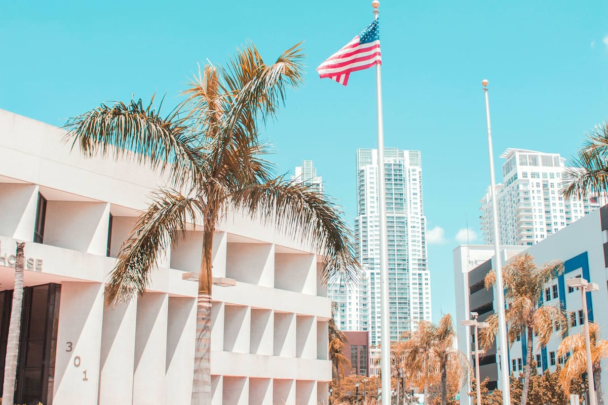 Los habitantes del Estado del Sol deben conocer los cambios en las regulaciones que impactan diferentes aspectos de la vida cotidiana