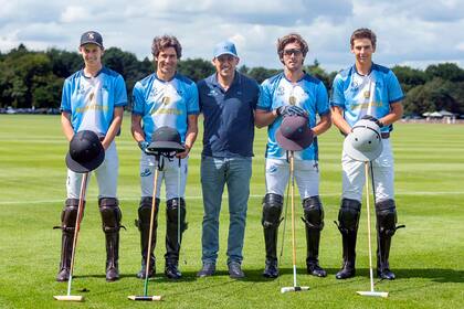 Los hermanos Beltrán (izquierda) y Rufino (derecha) Laulhé serán parte del seleccionado argentino que esta tarde se enfrentará con el español en Sotogrande, Andalucía.