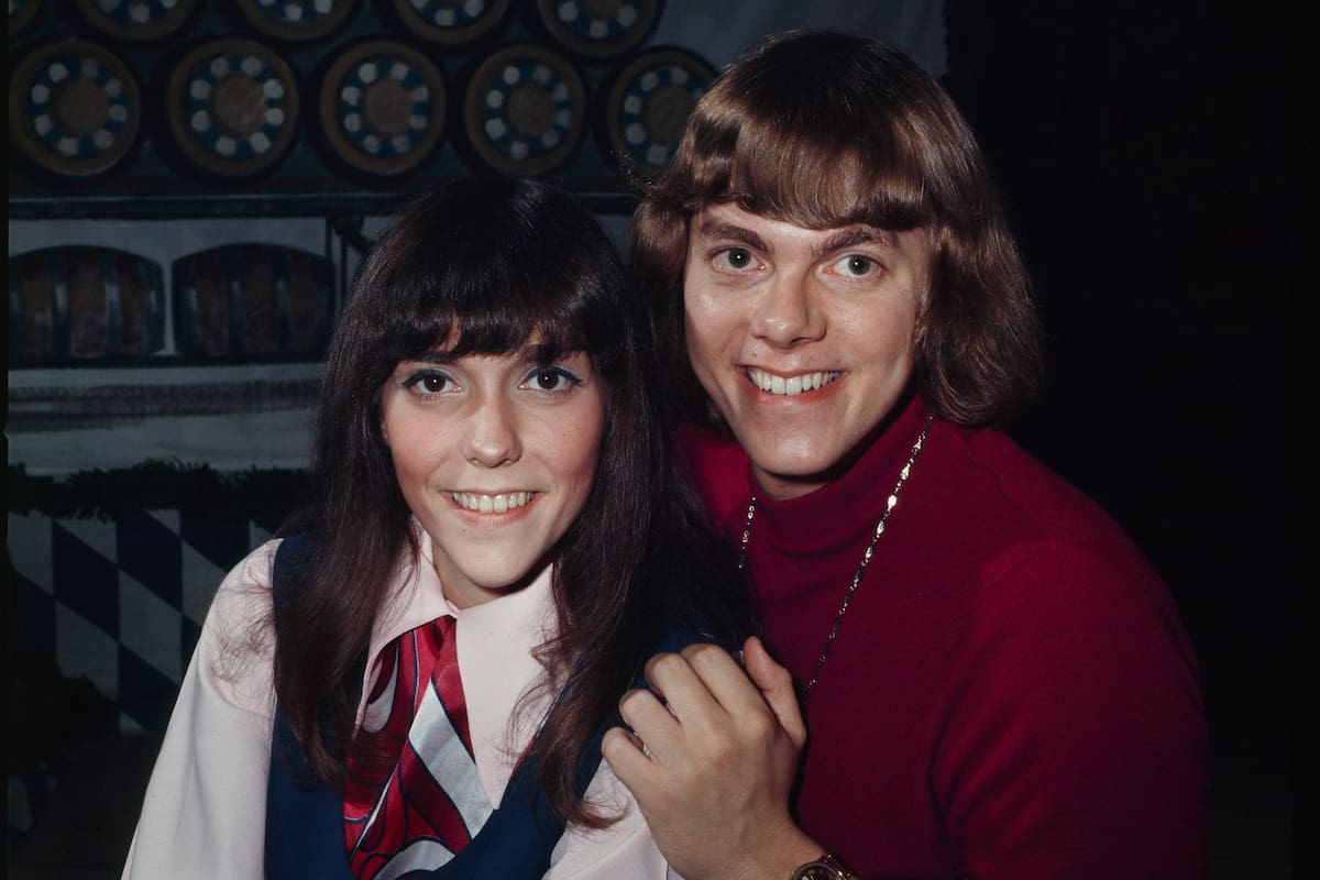 Los hermanos Karen y Richard Carpenter marcaron a fuego a una generación; “Top of the World” parece describir lo que estaban viviendo en el momento de su mayor éxito