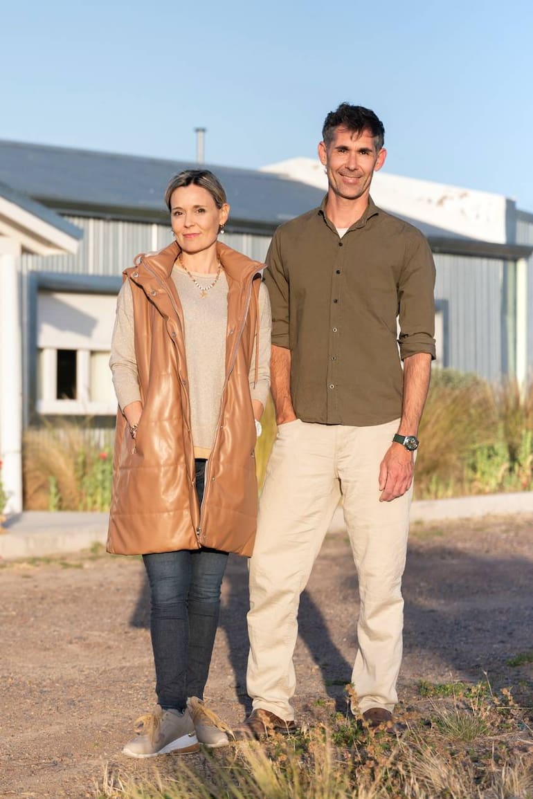 Los hermanos María Cecilia y Emilio Segundo Manera trabajaron mucho por la recuperación del casco de la estancia