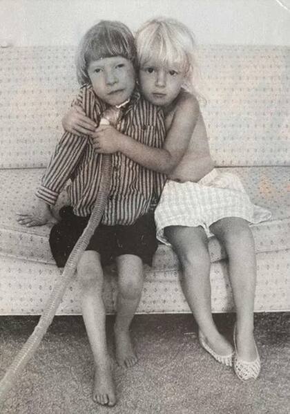 Los hijos de Daphne Larkin, Lucien y Zoe Markus