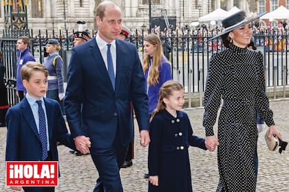 Los hijos mayores de los duques de Cambridge, George y Charlotte, tercero y cuarta en la línea sucesoria al trono, participaron por primera vez de una gran cita de la realeza.