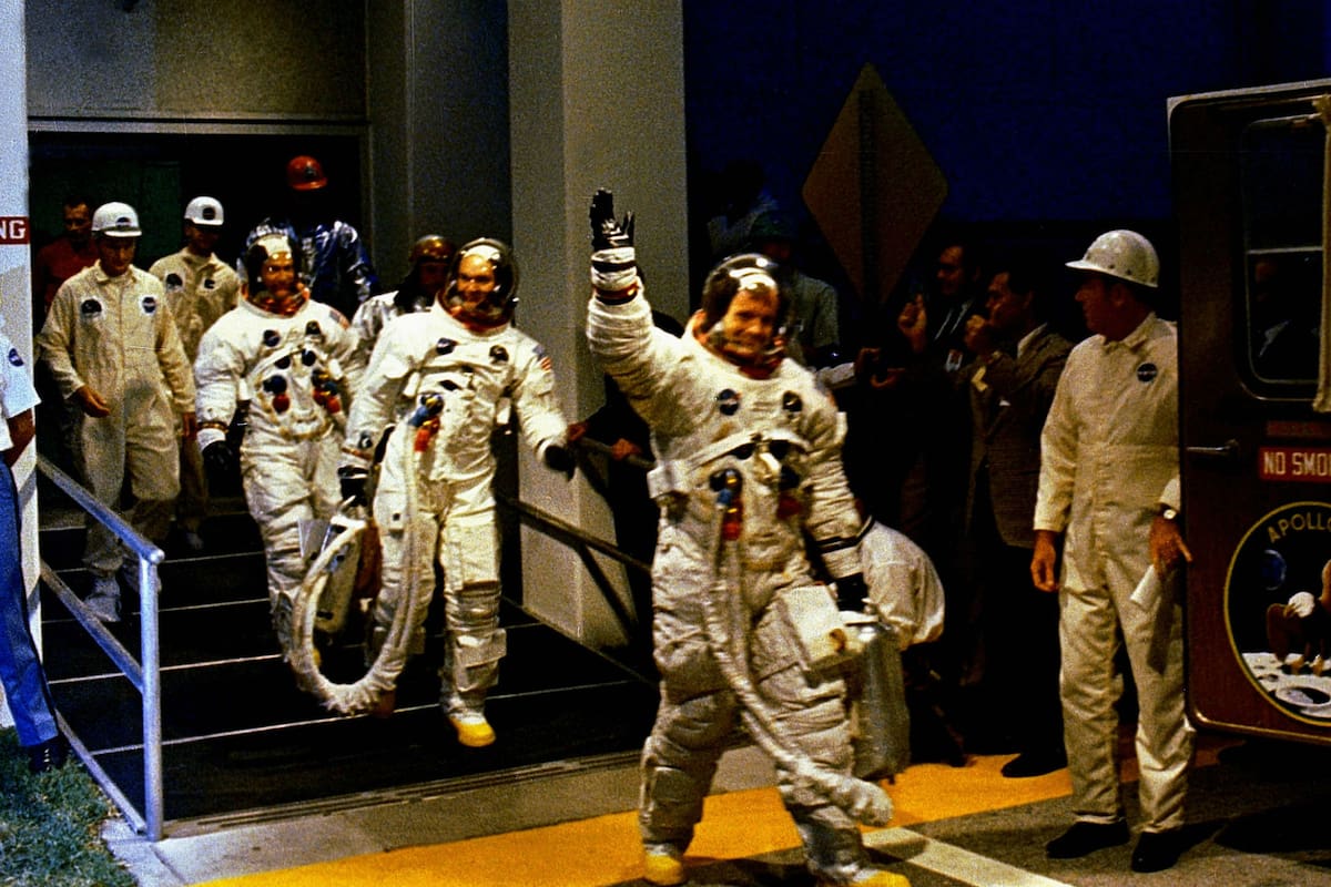 Los hijos pusieron en subasta más de 3000 souvenirs del famoso astronauta