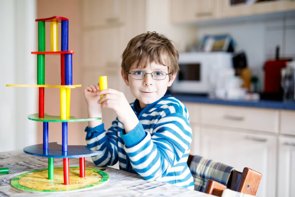 Los hijos únicos suelen tener más recursos para jugar solos