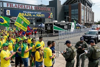 Los hinchas, custodiados