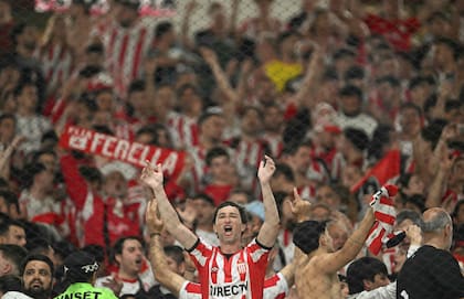 Los hinchas de Estudiantes ya preparan la caravana rumbo a Montevideo para la final ante Palmeiras