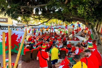 Los hinchas de Gales, en Tenerife