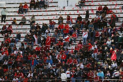 Los hinchas de River en el Monumental, una imagen que se repetirá el domingo, con el regreso de los hinchas a los estadios