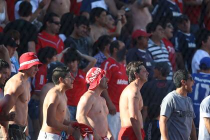 Los hinchas estallaron de furia