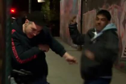 Los hombres que se pelearon en medio del operativo de control