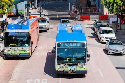 Los horarios de Metrobus en Miami-Dade varían los domingos, por lo que se aconseja consultar los horarios de las rutas individuales en línea para conocer los horarios específicos