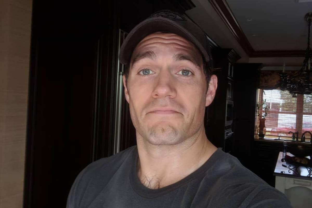 Los hoyuelos en la barbilla aparecen tanto en hombres como mujeres: el actor Henry Cavill es un gran ejemplo de ello (Foto: Instagram @henrycavill)