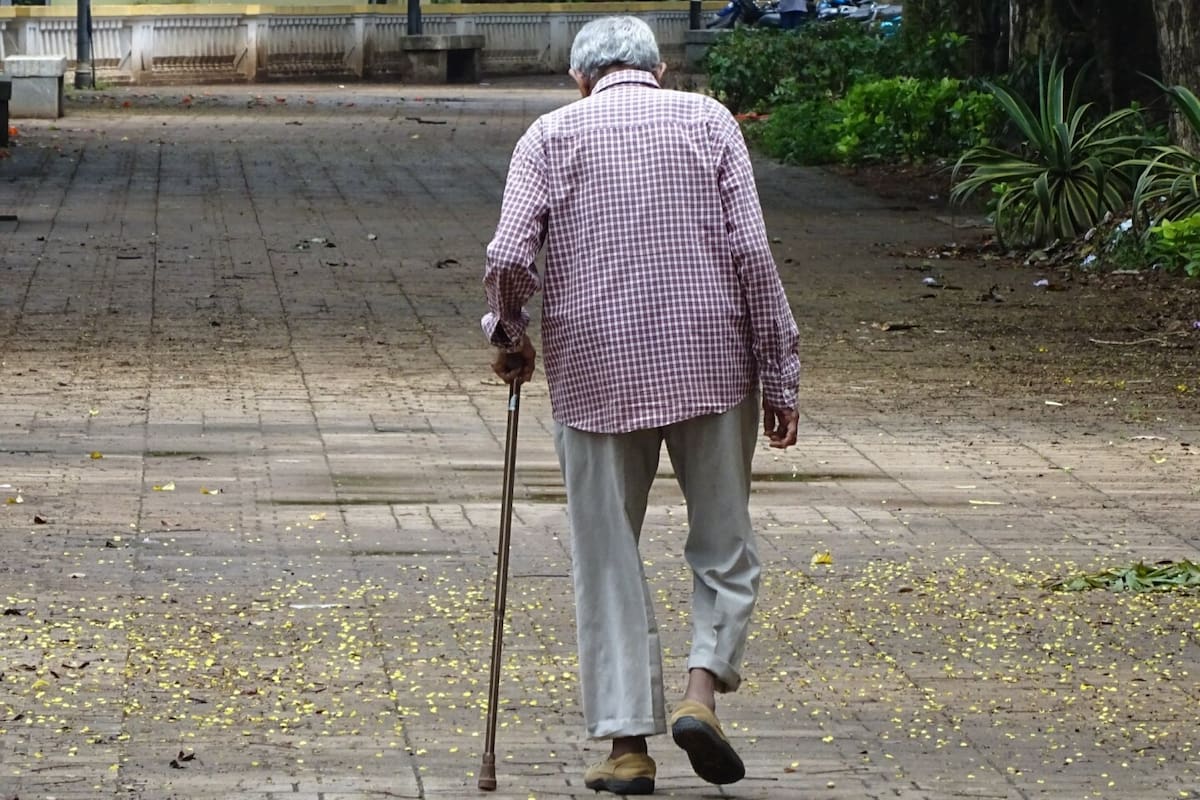 Los huesos se debilitan con los años