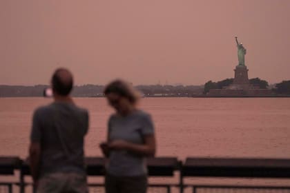 Los incendios en Ontario, Canadá, provocan cielos grises en Nueva York
