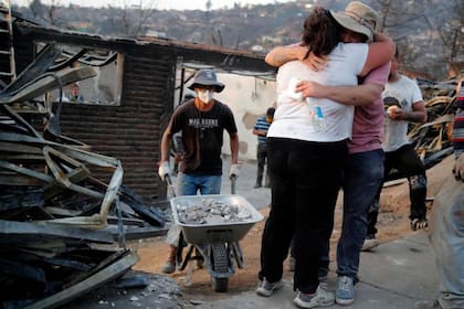 Los incendios forestales de la región de Valparaíso, Chile, en 2024 destruyeron viviendas en varias ciudades.
