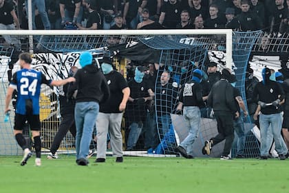 Los incidentes hicieron que el juego se interrumpiera por más de media hora