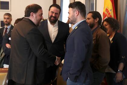 Los independentistas presos que ganaron bancas en el Congreso salieron de prisión y generaron revuelo