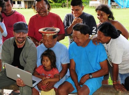 Los indígenas acabaron aceptando a Omacha como uno más