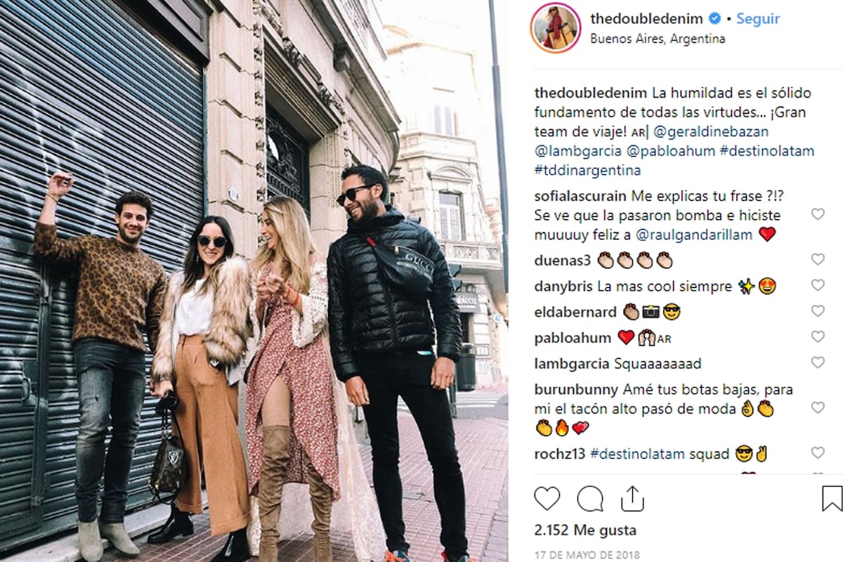 Los influencers @doubledenim @geraldinebazan @lambgarcia @pabloahum en Buenos Aires