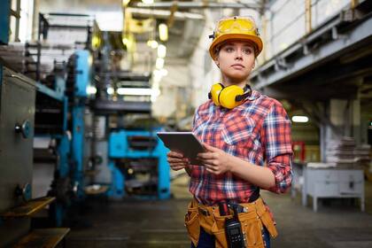 Los ingenieros industriales son los profesionales con mayor salida laboral
